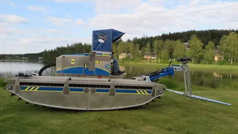 T-Series Aquatic Harvester version t-20